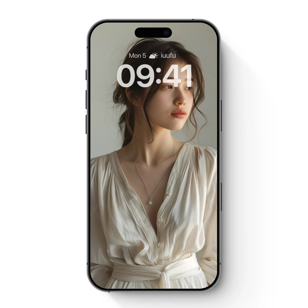 Elegant Simplicity: Cream Silk Elegance